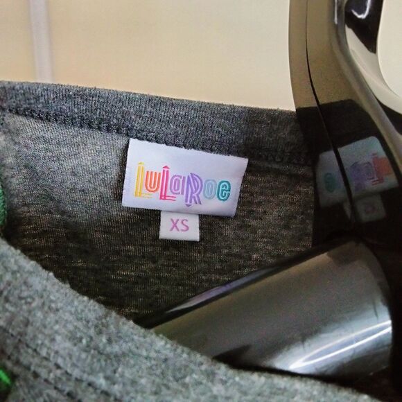 LuLaRoe “Randy” XS - 3/4 Sleeve Tee T-Shirt - LOT of 2 - Picture 5 of 6